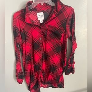 Buffalo Plaid Cardigan Medium New York Laundry